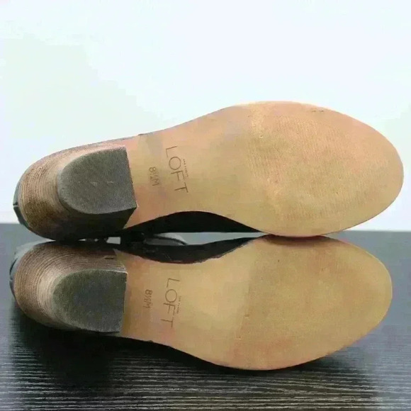 Anne Taylor Loft Women's Brown Leather Buckle Boot - Picture 9 of 11